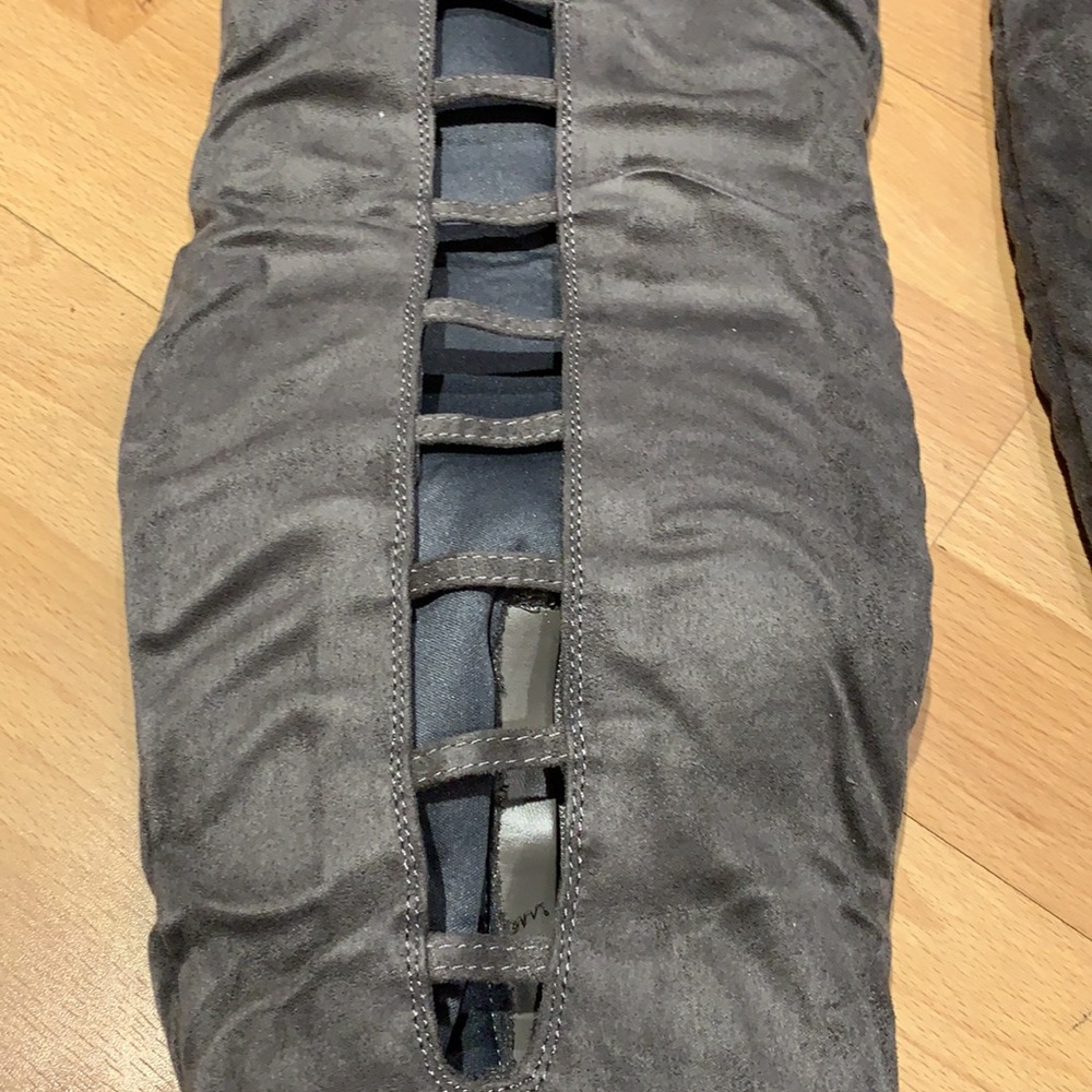 Journee Collection Thigh High boots size 7.5 - Picture 5 of 5